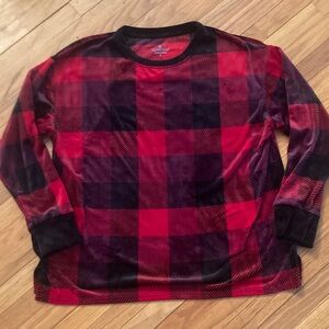 Cuddl Duds Women’s Red and Black Plaid Long Sleeve Polyester L Shirt